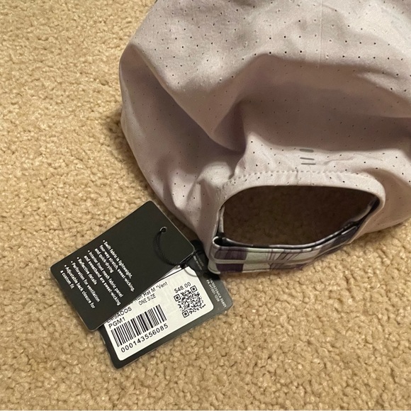 NWT Lululemon Fast and Free Run Hat - Picture 6 of 6